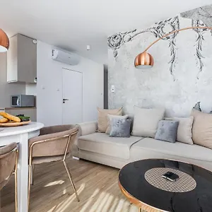 https://apartamenty-laguna-osiedle-bursztynowe-iii.kolobrzeghotels.com